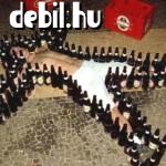 Piásan üvegek között