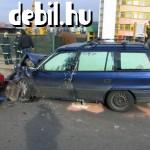 Rosszul záródó festékes vödör